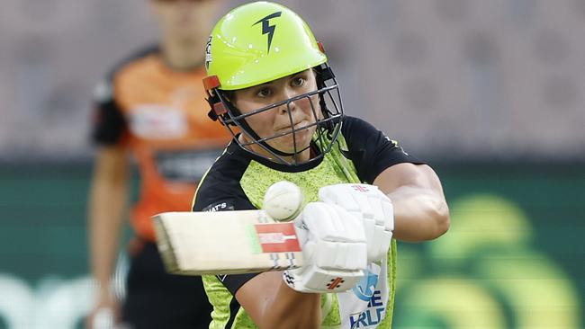 MELBOURNE, AUSTRALIA - NOVEMBER 15: Georgia Voll of the Thunder bats during the WBBL match between Perth Scorchers and Sydney Thunder at Melbourne Cricket Ground on November 15, 2024, in Melbourne, Australia. (Photo by Darrian Traynor/Getty Images)