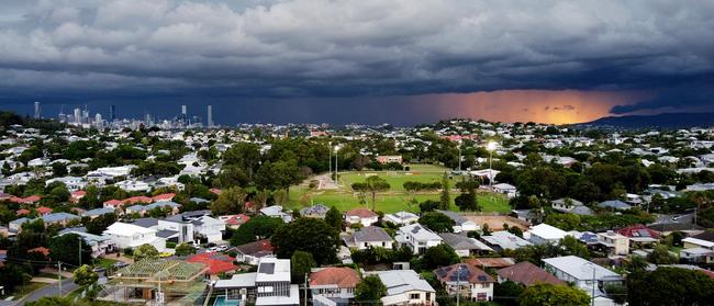 Severe storms roll in over Brisbane. Picture: Sean Callinan