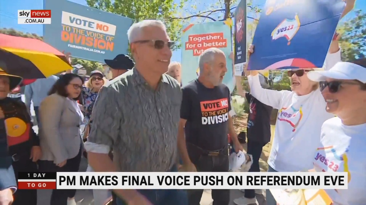 Warren Mundine heckled by Yes supporters while casting Voice vote