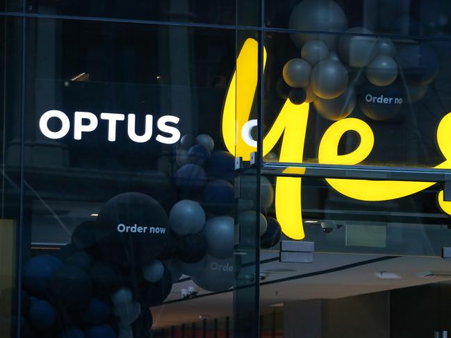 SYDNEY, AUSTRALIA - Newswire Photos October 04, 2022: A general stock view of the Optus store in the CBD in Sydney. Picture: NCA Newswire / Gaye Gerard