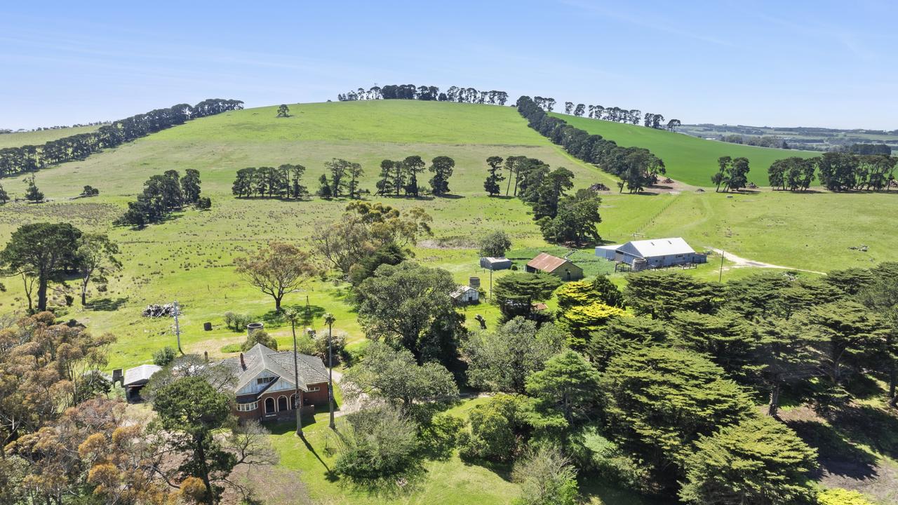 Future decided for entire mountain top property sold near Geelong
