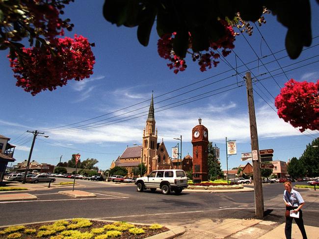 Regional towns like Mudgee have a lot to offer. Picture: Bob Barker