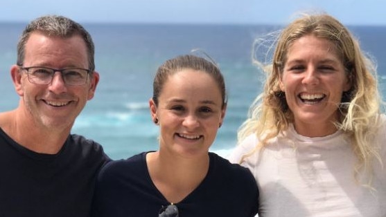 Ben Crowe, Ash Barty and Stephanie Gilmore in 2019.