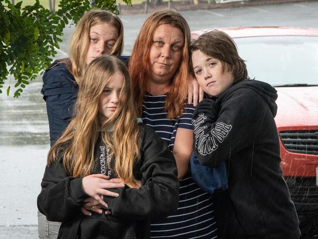 Rejected 270 times: Family of five in desperate rental hunt while living in their car