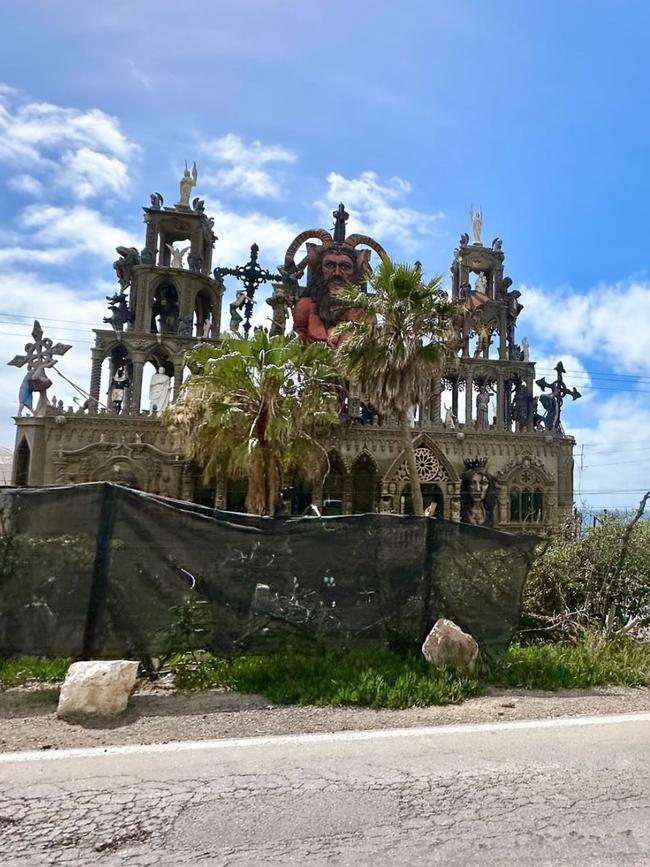 The Perth brothers were sightseeing in Mexico’s Baja California.