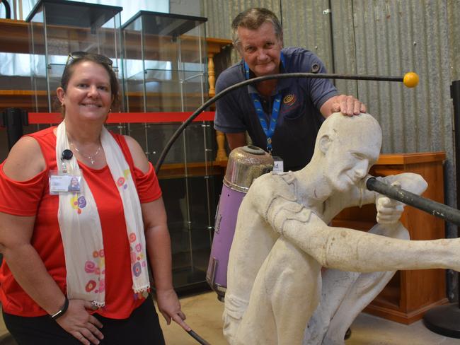 ART BUSTERS: South Burnett councillor Danita Potter and Discover South Burnett volunteer David Gifkins get to know the new statues in Kingaroy.