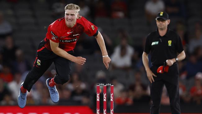 Will Sutherland bowls for the Renegades.