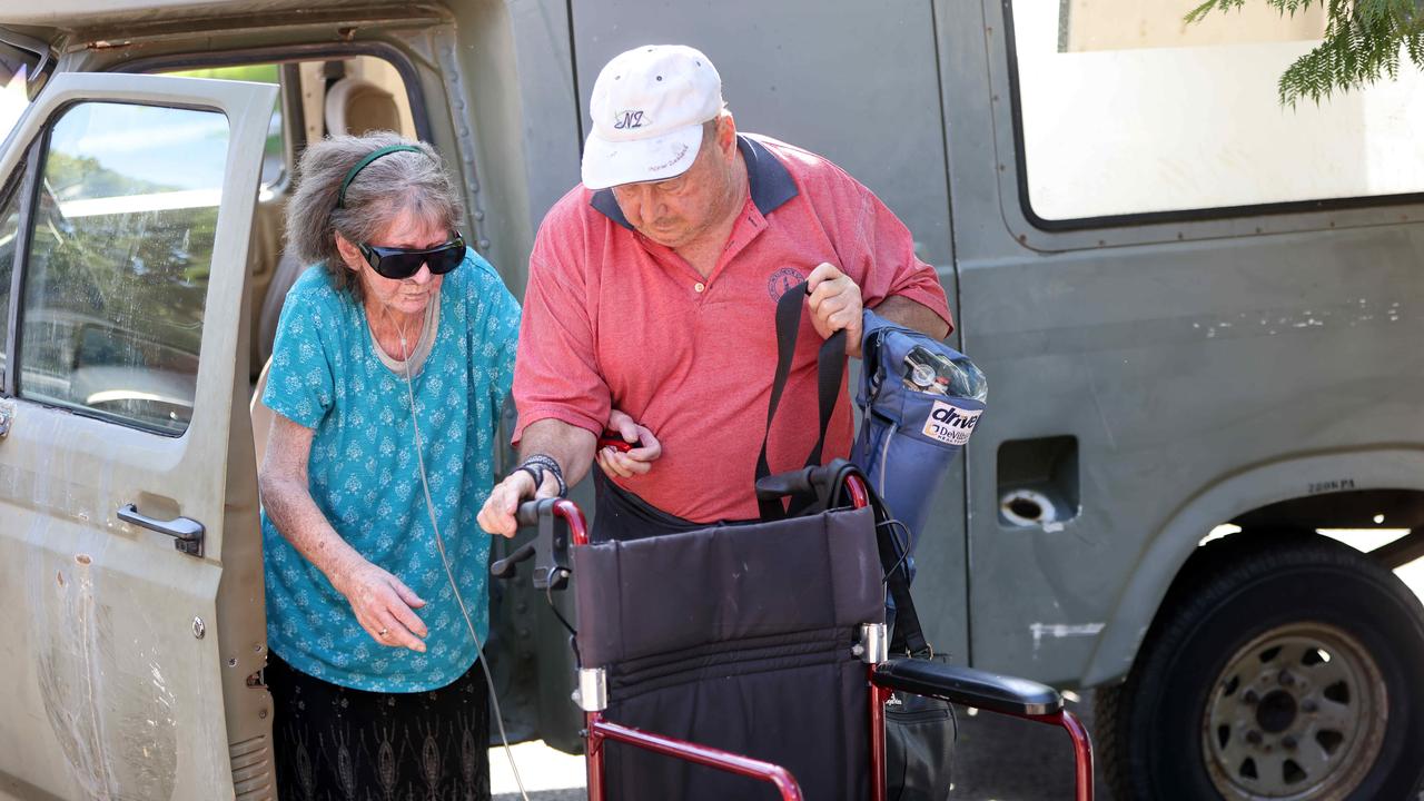 Mr Hanslow and his wife arrive at Waverley Court. Picture: NCA NewsWire/Damian Shaw