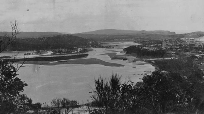 Islands and sandbanks in Narrabeen Lagoon in the 1920s. Courtesy Dee Why Library