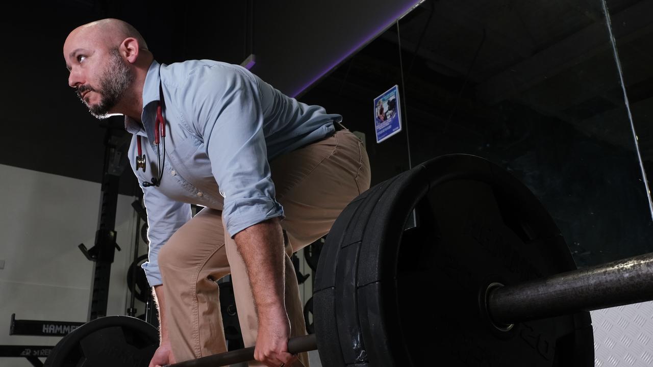 Dr Robert Harniman to compete in UK powerlifting competition