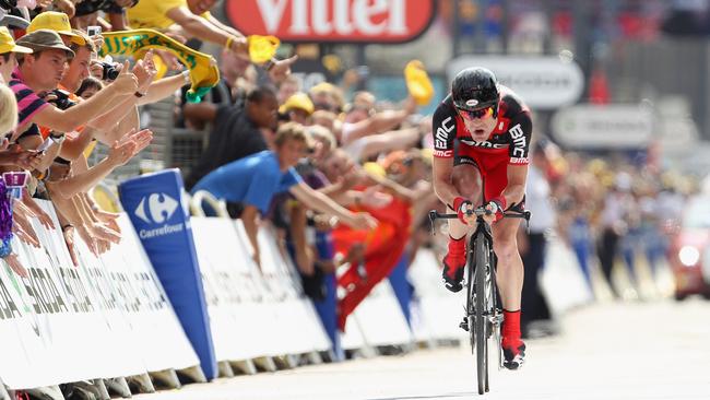 Cadel Evans grabbed the yellow jersey on the penultimate stage time trial in 2011.