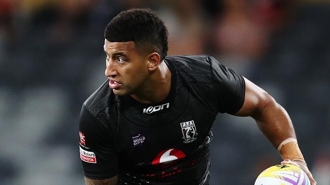 Viliame Kikau of Fiji runs the ball in the Men's Pool game between Fiji and The Samoa during the Downer Rugby League World Cup 9's competition at Bankwest Stadium in Sydney, Friday, October 18, 2019. (AAP Image/Brendon Thorne) NO ARCHIVING, EDITORIAL USE ONLY