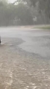 Kingaroy shopping centre flash flooding