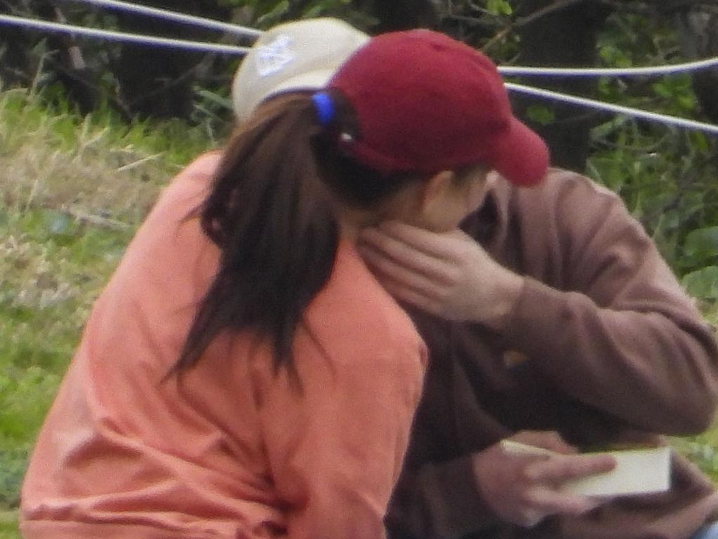 Kate Ritchie and her new man Will Skelton enjoyed an oceanfront picnic in Clovelly. Picture: MEDIA MODE