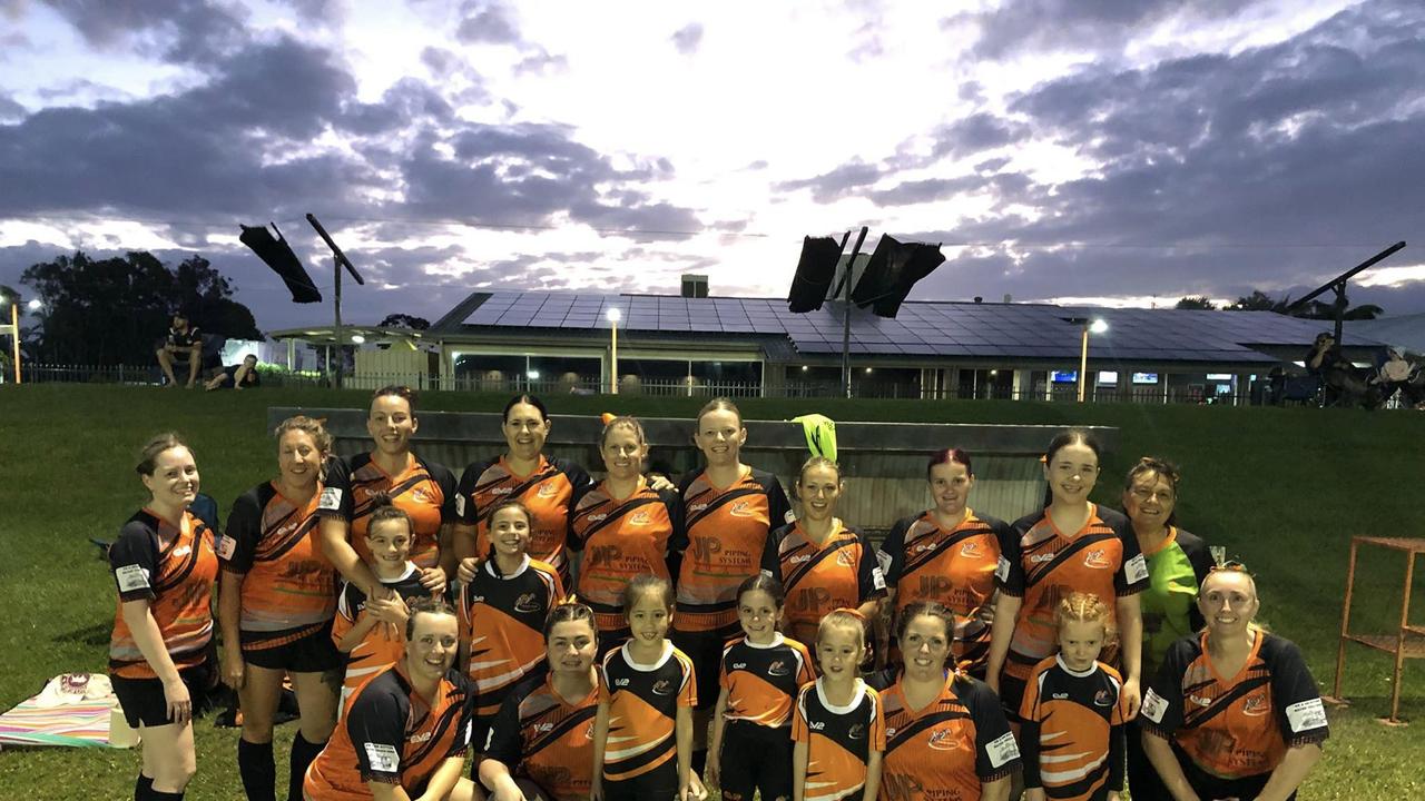 Country United MiniRoos and FQPL women’s team as part of their Female Football Week celebrations.