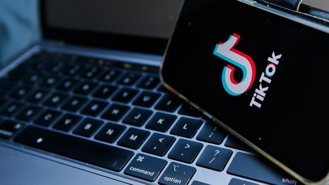 Video streaming app TikTok may find itself swept into a revised News Media Bargaining Code. Picture: NCA NewsWire / Tim Pascoe