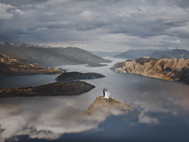 Hendra Lesmana, Cheese N Click Photography. His picture was taken at Roy's Peak, New Zealand