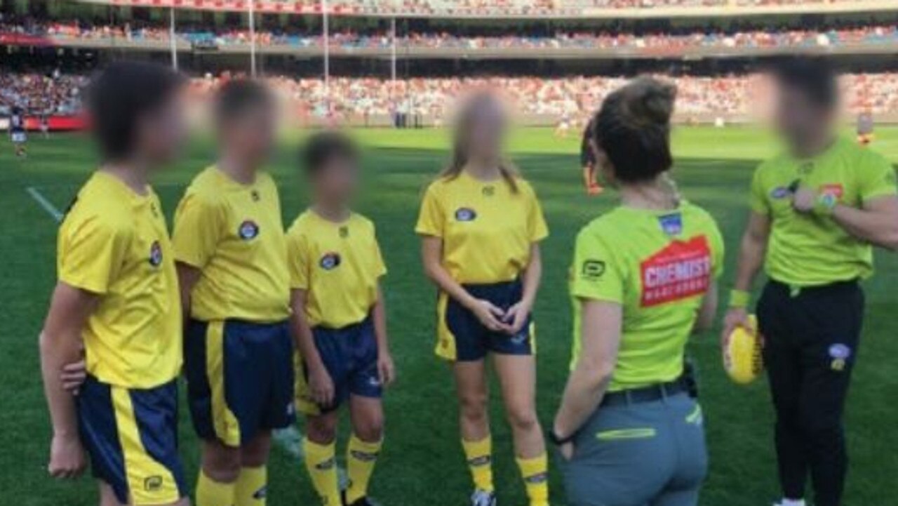 Image for the AFL umpire expose