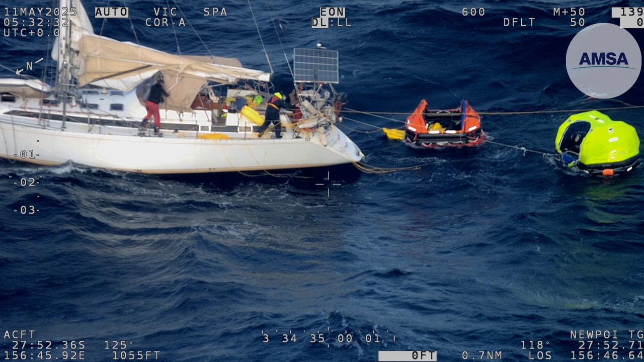 Incredible rescue of three sailors at sea