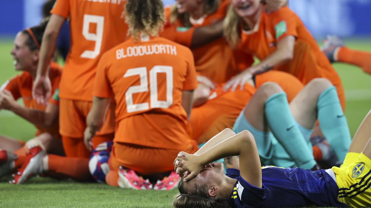 England's Euro 2017 dream ends at hands of Van de Donk inspired Holland, Women's Euro 2017