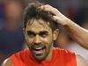 Undefeated Suns soar over sorry Blues