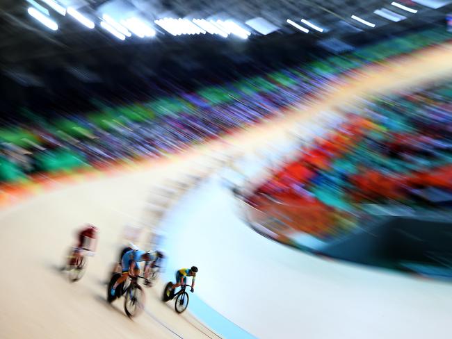 Annette Edmondson in action during the Women's Omnium 25km Points race at the Rio Olympics 2016 track cycling at the Rio Olympic Velodrome. Picture: Adam Head