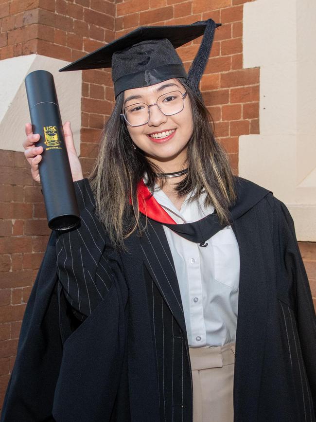 Matilda Brydon graduates with a Bachelor of Information Technology. UniSQ graduation ceremony at Empire Theatre. Wednesday, June 28, 2023