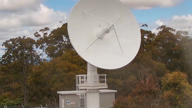 New antenna unveiled, Greenhill Observatory