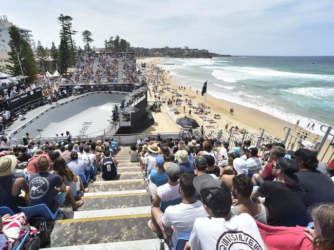 The Australian Open of Surfing attracts thousands of people. Pic: Martin Lange