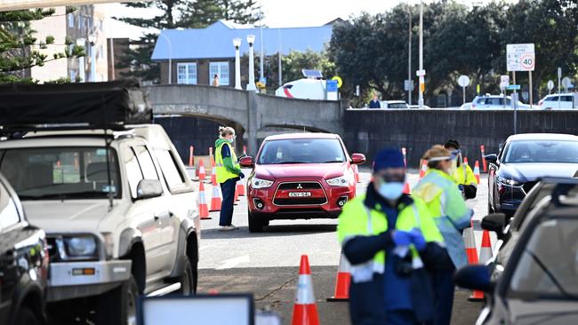 People queue for testing. Picture: NCA NewsWire / Jeremy Piper