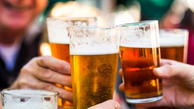 Territorians drank 1.5 million more alcoholic beverages in 2018 than the year before, despite there being fewer places to drink