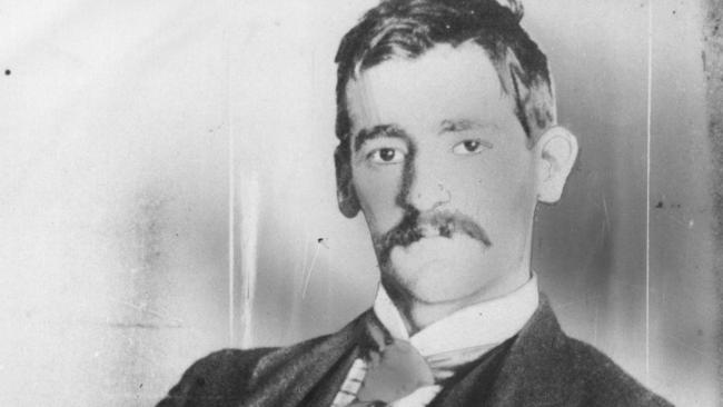 **This picture has a scanned reverse - see associated content at the bottom of the details window**Henry Lawson, poet.