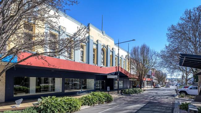 The heritage-listed Pigott's building on Ruthven Street in Toowoomba City.