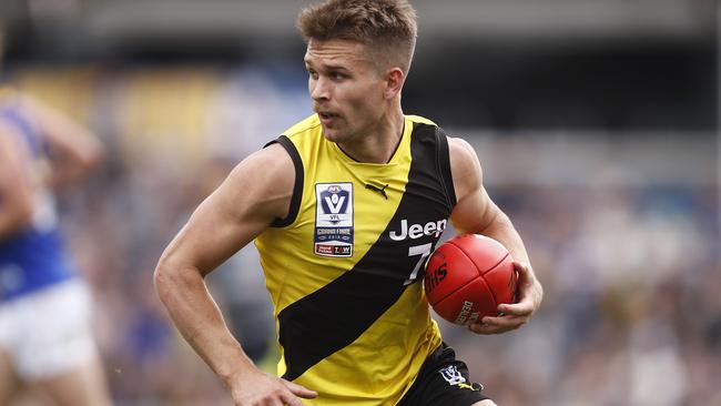 Richmond premiership forward Dan Butler will restart his career at Carlton.