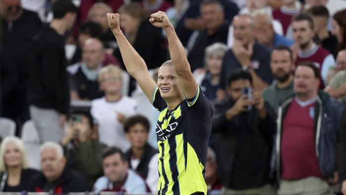 LONDON, ENGLAND - AUGUST 31: Erling Haaland of Manchester City celebrates his 3rd goal during the Premier League match between West Ham United FC and Manchester City FC at London Stadium on August 31, 2024 in London, England. (Photo by Neal Simpson/Sportsphoto/Allstar via Getty Images)