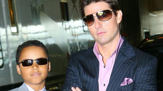 MAY 3, 2006 : In this photo provided by Paramount Pictures, actor Tom Cruise poses with his son Connor before heading to the Magic Johnson Theatre in the Harlem neighborhood of New York to promote his new film "Mission Impossible III", 03/05/06.Crui/FamCruise/Actor