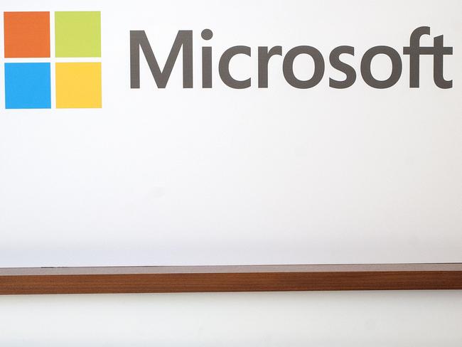 Windows 10 watches what you type
