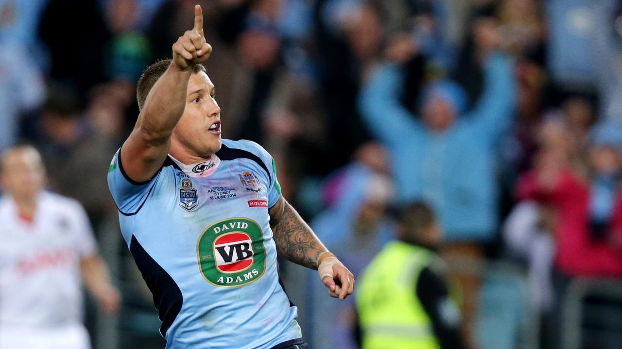 NSW's Trent Hodkinson scores the winning try during Game 2 of the 2014 State of Origin series at ANZ Stadium .Picture Gregg Porteous