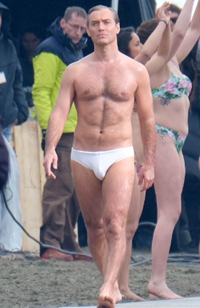 Jude Law nearly nude filming scenes for The Young Pope Photos — Australia’s
