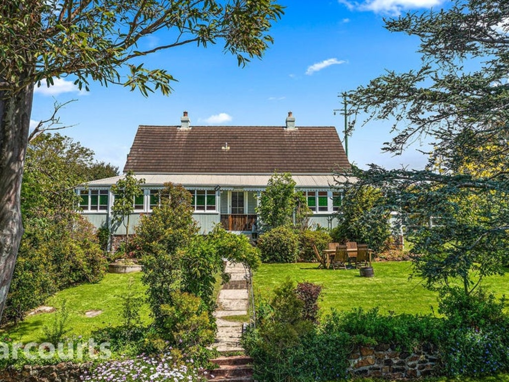 PropTrack senior economist Eleanor Creagh said the Illawarra region was a clear over-achiever on almost all metrics of the report. This five-bedroom house in Kiama recently sold for $2.75 million. Picture: Supplied