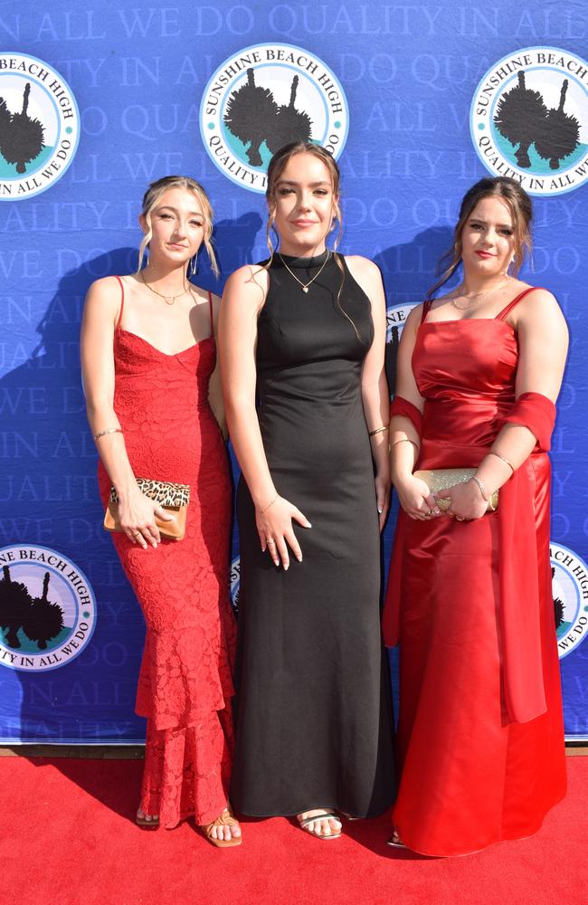 Ava, Maya and Lilly at the Sunshine Beach State High School formal 2024.