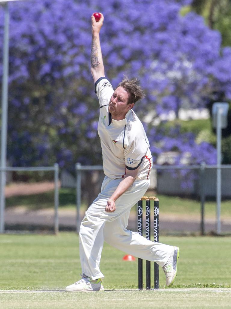 Lachlan Gersch bowls for Met Easts. Picture: Nev Madsen.