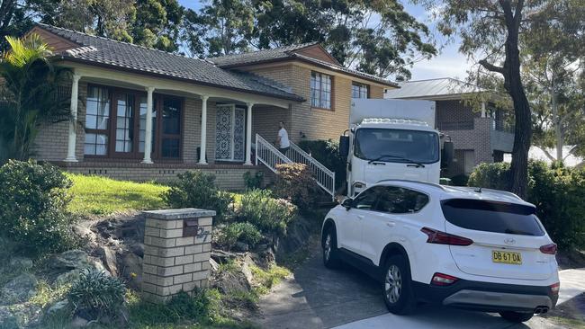 Sutherland detectives remained at a Bangor house on Tuesday while a crime scene was examined after drugs were allegedly found. Picture: Ashleigh Tullis