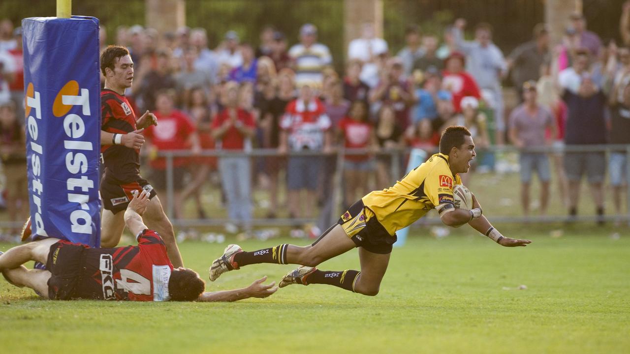 Ashley Boney scores a try for Gatton. Photo: Kevin Farmer