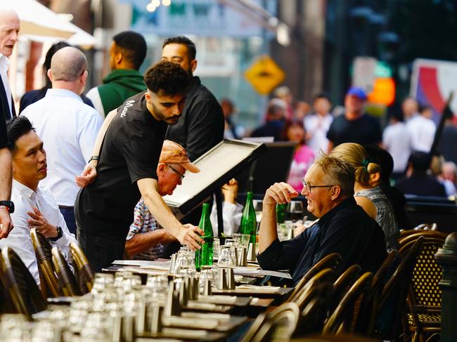 MELBOURNE AUSTRALIA - NewsWire Photos MARCH 8, 2024: Generic photos of the people dinning in Melbourne.Picture: NCA NewsWire / Luis Enrique Ascui