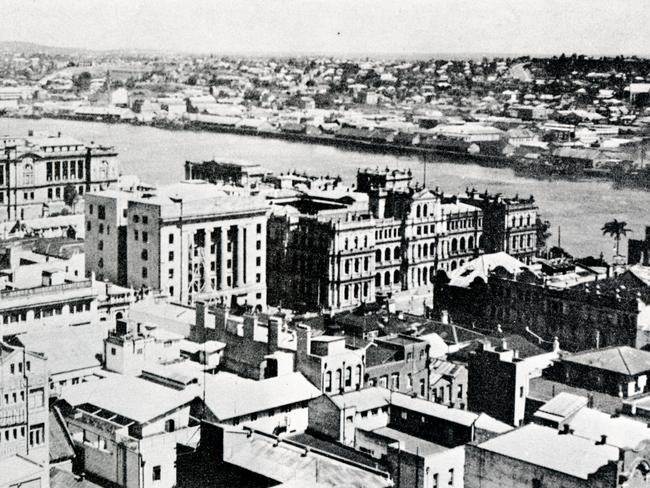 Looking across Treasury Building to Brisbane River in 1944. Picture: Brisbane City Council