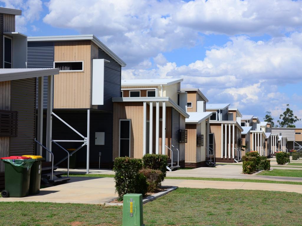 Empty houses and streets in the coal mining town of Glenden in the seat of Burdekin Photo: John Andersen