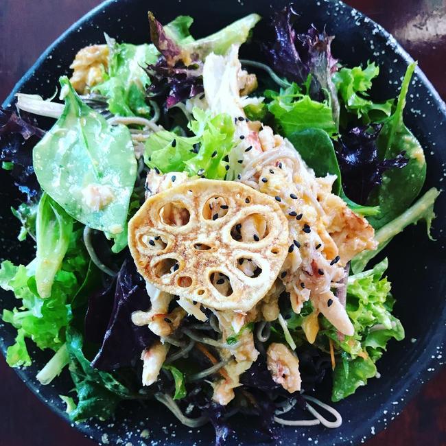 Fresh sand crab meat, Japanese buckwheat noodles, salad mix with our Mizu house dressing and crispy lotus root chips. @mizu.restaurant