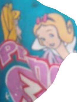 This child’s T-shirt has three Disney princesses with the logo ‘Princess 3’.