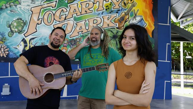 The Big Talk One Fire Indigenous Australian cultural festival, presented by UMI Arts, will be held at Fogarty Park on Saturday. Luke Briscoe and his daughter Pheonix Briscoe, 14, pictured with event organiser Cam Kennedy, will perform at the festival as Madja Dub.